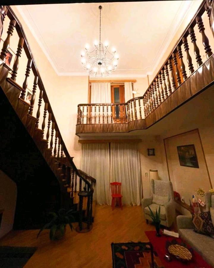 Omsi House Hotel Telavi Ngoại thất bức ảnh
