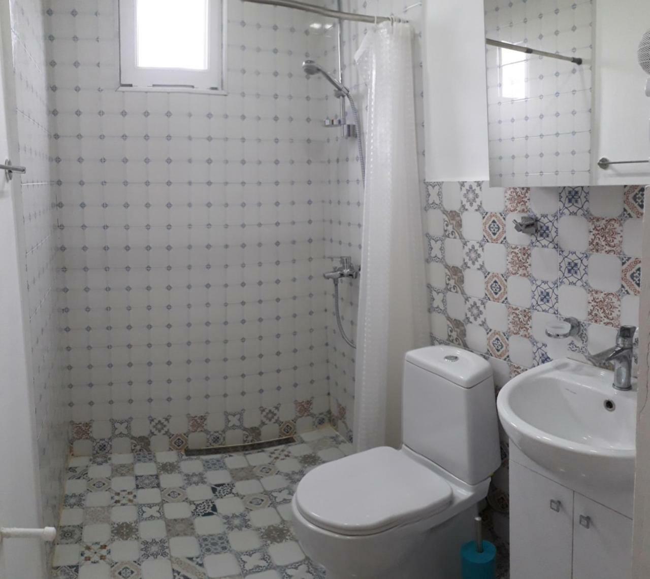 Omsi House Hotel Telavi Ngoại thất bức ảnh