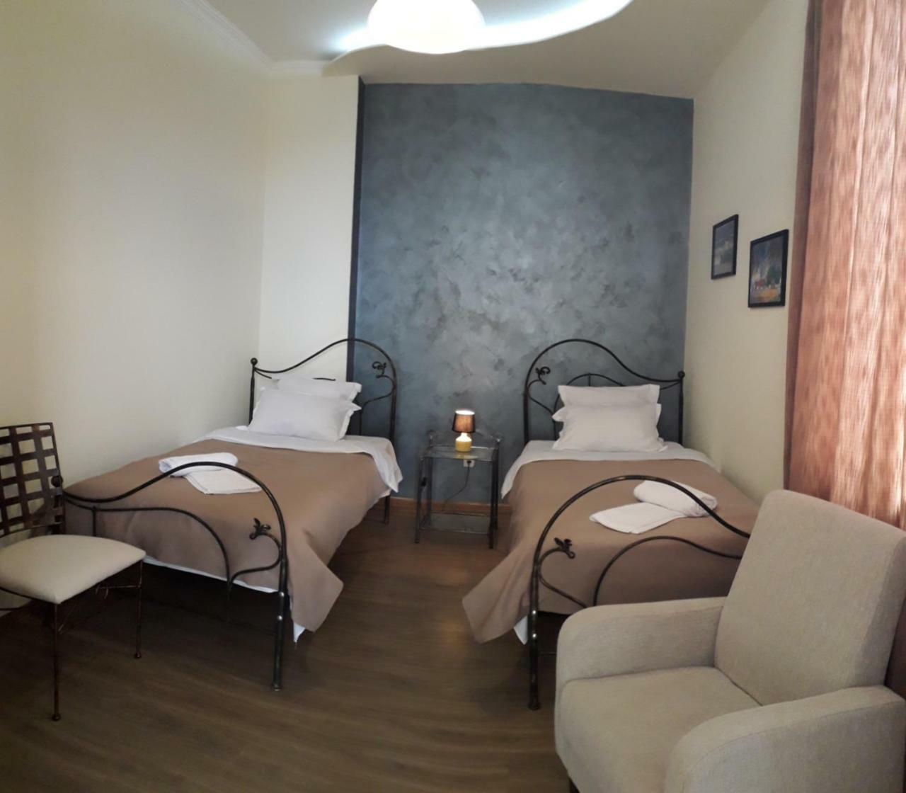 Omsi House Hotel Telavi Ngoại thất bức ảnh