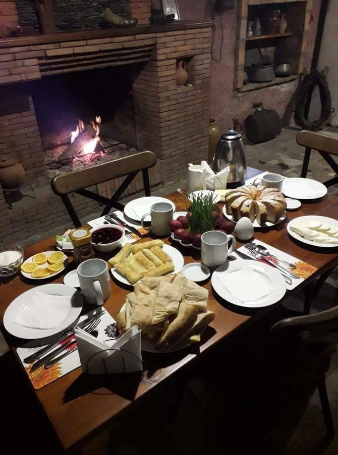 Omsi House Hotel Telavi Ngoại thất bức ảnh