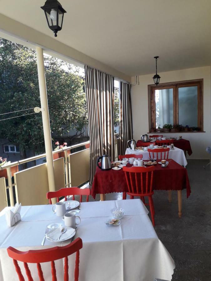 Omsi House Hotel Telavi Ngoại thất bức ảnh
